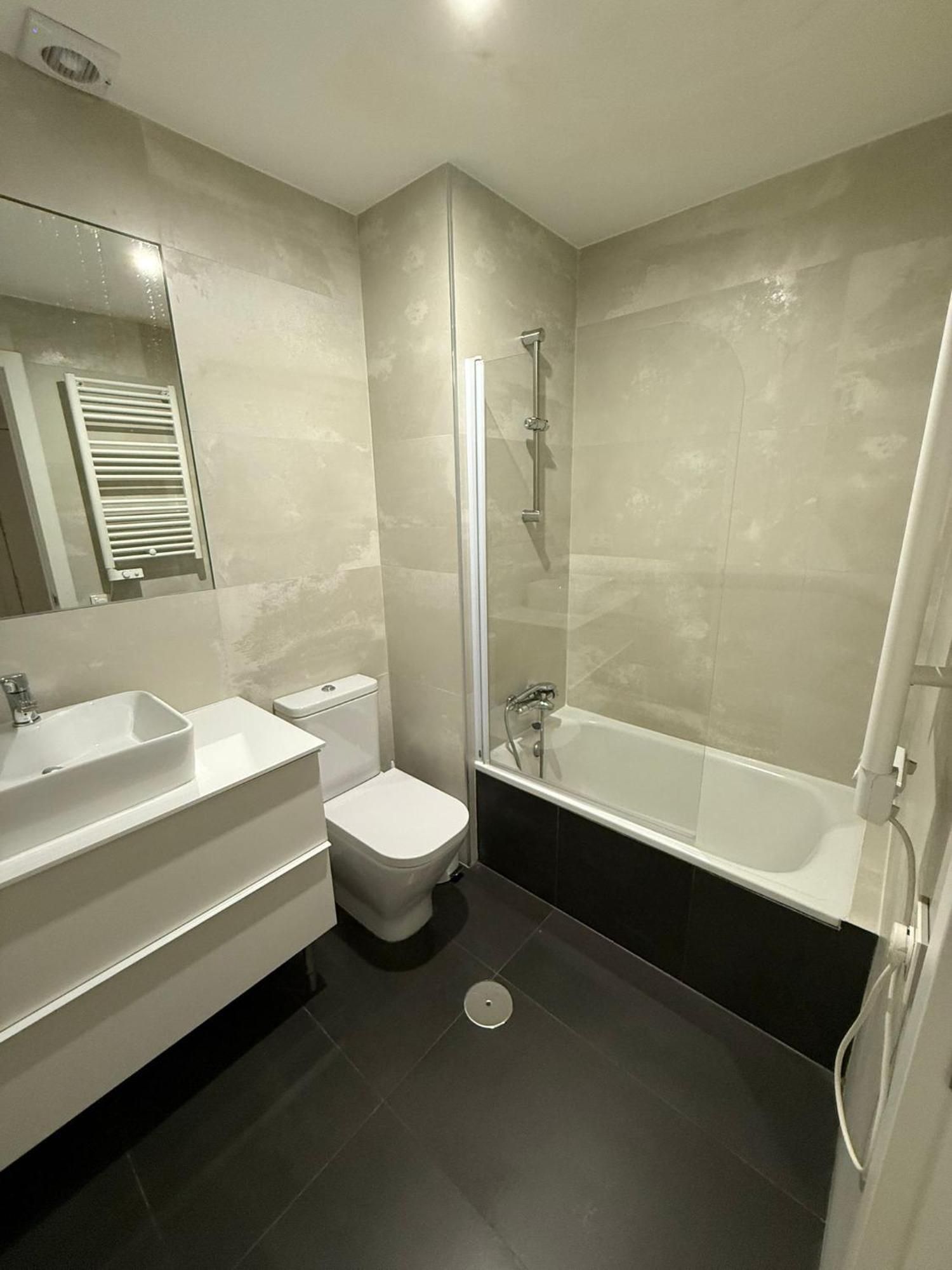 To Room Madrid Castellana 外观 照片